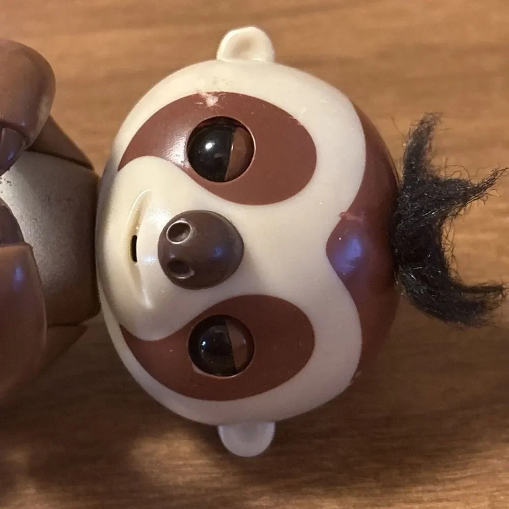 WowWee Fingerlings Kingsley Baby Sloth Brown Interactive Baby Pet Monkey Toy Fig
